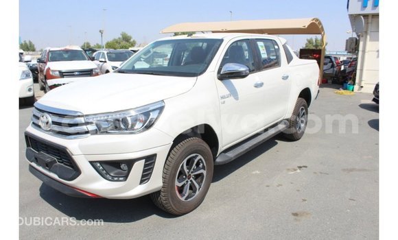 Buy Import Toyota Hilux White Car in Import - Dubai in East Mahé Buy Import Toyota Hilux White Car in Import - Dubai in East Mahé
