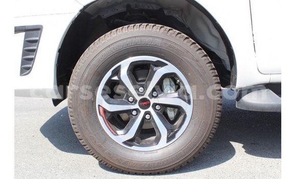 Buy Import Toyota Hilux White Car in Import - Dubai in East Mahé Buy Import Toyota Hilux White Car in Import - Dubai in East Mahé