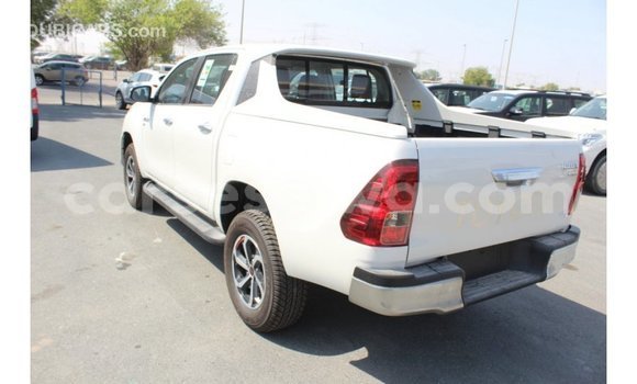Buy Import Toyota Hilux White Car in Import - Dubai in East Mahé Buy Import Toyota Hilux White Car in Import - Dubai in East Mahé