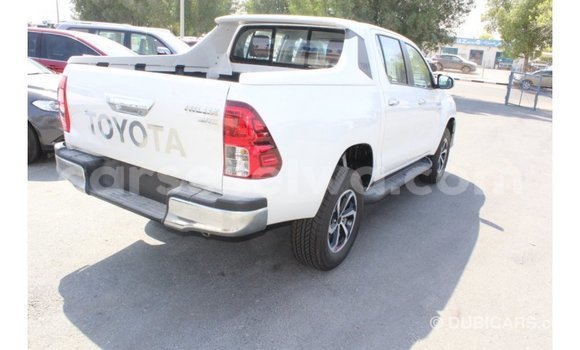 Buy Import Toyota Hilux White Car in Import - Dubai in East Mahé Buy Import Toyota Hilux White Car in Import - Dubai in East Mahé