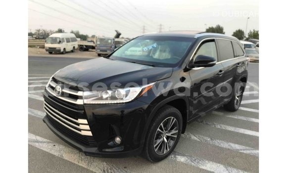 Acheter Import Voiture Toyota Highlander Noir à Import - Dubai, East Mahé Acheter Import Voiture Toyota Highlander Noir à Import - Dubai, East Mahé