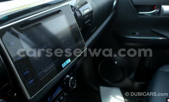 Acheter Import Voiture Toyota Hilux Autre à Import - Dubai, East Mahé Acheter Import Voiture Toyota Hilux Autre à Import - Dubai, East Mahé