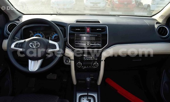 Acheter Import Voiture Toyota Rush Rouge à Import - Dubai, East Mahé Acheter Import Voiture Toyota Rush Rouge à Import - Dubai, East Mahé