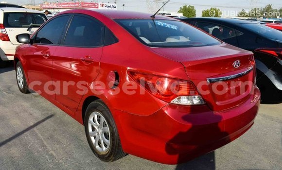 Acheter Import Voiture Hyundai Accent Rouge à Import - Dubai, East Mahé Acheter Import Voiture Hyundai Accent Rouge à Import - Dubai, East Mahé