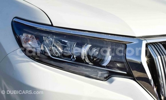 Acheter Import Voiture Toyota Prado Blanc à Import - Dubai, East Mahé Acheter Import Voiture Toyota Prado Blanc à Import - Dubai, East Mahé