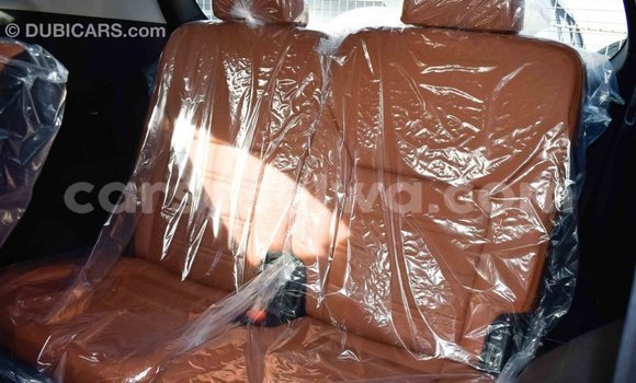 Acheter Import Voiture Kia Sorento Noir à Import - Dubai, East Mahé Acheter Import Voiture Kia Sorento Noir à Import - Dubai, East Mahé