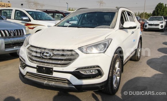 Acheter Import Voiture Hyundai Santa Fe Blanc à Import - Dubai, East Mahé Acheter Import Voiture Hyundai Santa Fe Blanc à Import - Dubai, East Mahé