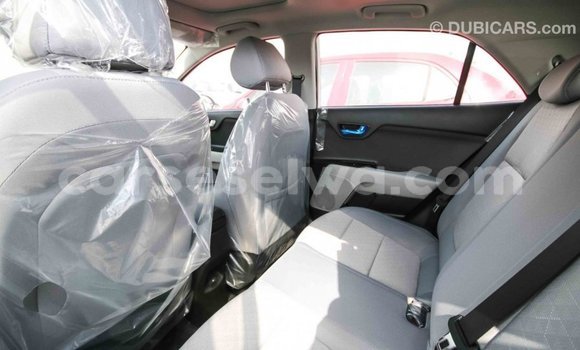 Acheter Import Voiture Kia Rio Blanc à Import - Dubai, East Mahé Acheter Import Voiture Kia Rio Blanc à Import - Dubai, East Mahé