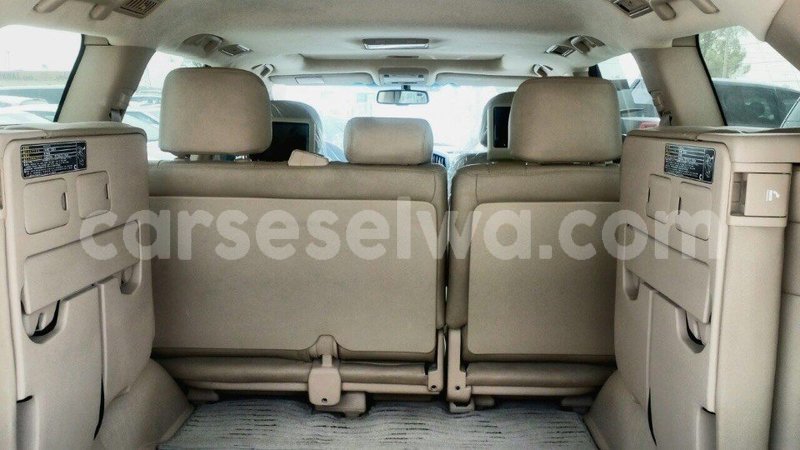 Big with watermark toyota land cruiser east mah%c3%a9 import dubai 4857