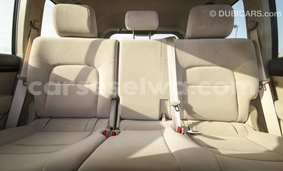 Acheter Import Voiture Toyota Land Cruiser Noir à Import - Dubai, East Mahé Acheter Import Voiture Toyota Land Cruiser Noir à Import - Dubai, East Mahé