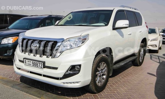 Acheter Import Voiture Toyota Prado Blanc à Import - Dubai, East Mahé Acheter Import Voiture Toyota Prado Blanc à Import - Dubai, East Mahé
