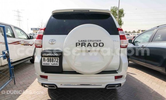 Acheter Import Voiture Toyota Prado Blanc à Import - Dubai, East Mahé Acheter Import Voiture Toyota Prado Blanc à Import - Dubai, East Mahé