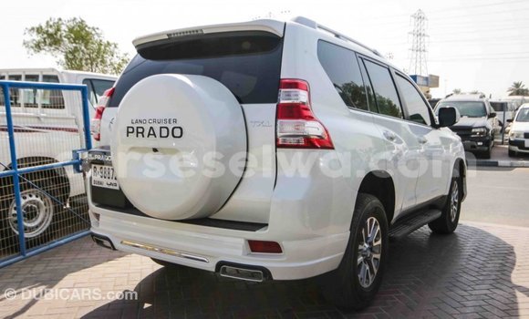 Acheter Import Voiture Toyota Prado Blanc à Import - Dubai, East Mahé Acheter Import Voiture Toyota Prado Blanc à Import - Dubai, East Mahé
