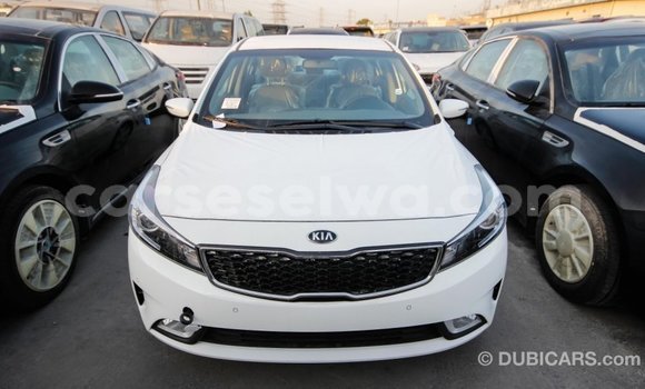Acheter Import Voiture Kia Cerato Blanc à Import - Dubai, East Mahé Acheter Import Voiture Kia Cerato Blanc à Import - Dubai, East Mahé
