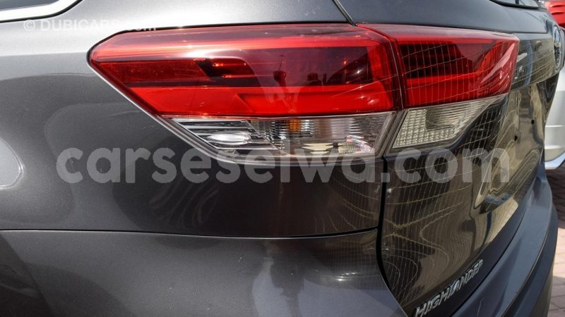 Big with watermark toyota highlander east mah%c3%a9 import dubai 4887
