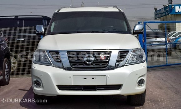 Acheter Import Voiture Nissan Patrol Blanc à Import - Dubai, East Mahé Acheter Import Voiture Nissan Patrol Blanc à Import - Dubai, East Mahé