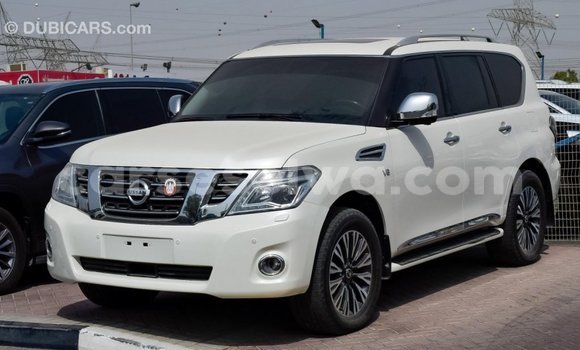 Acheter Import Voiture Nissan Patrol Blanc à Import - Dubai, East Mahé Acheter Import Voiture Nissan Patrol Blanc à Import - Dubai, East Mahé