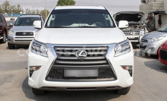Acheter Import Voiture Lexus GX Blanc à Import - Dubai, East Mahé Acheter Import Voiture Lexus GX Blanc à Import - Dubai, East Mahé