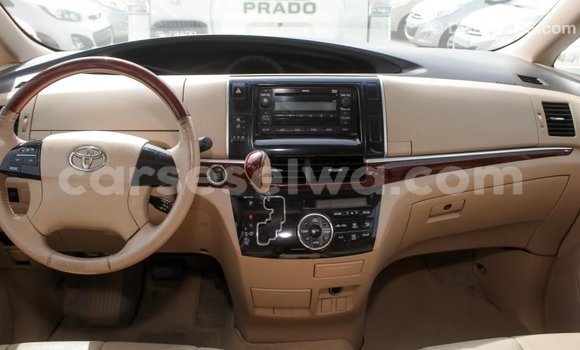 Acheter Import Voiture Toyota Previa Blanc à Import - Dubai, East Mahé Acheter Import Voiture Toyota Previa Blanc à Import - Dubai, East Mahé