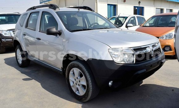 Acheter Import Voiture Renault Duster Autre à Import - Dubai, East Mahé