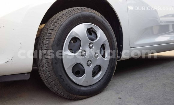 Acheter Import Voiture Kia Picanto Blanc à Import - Dubai, East Mahé Acheter Import Voiture Kia Picanto Blanc à Import - Dubai, East Mahé