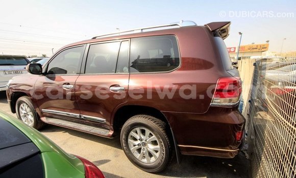 Acheter Import Voiture Toyota Land Cruiser Marron à Import - Dubai, East Mahé Acheter Import Voiture Toyota Land Cruiser Marron à Import - Dubai, East Mahé