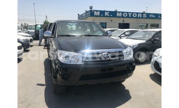 Acheter Import Voiture Toyota Fortuner Noir à Import - Dubai, East Mahé Acheter Import Voiture Toyota Fortuner Noir à Import - Dubai, East Mahé
