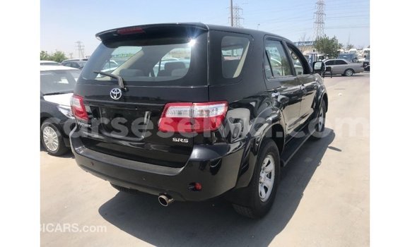Acheter Import Voiture Toyota Fortuner Noir à Import - Dubai, East Mahé Acheter Import Voiture Toyota Fortuner Noir à Import - Dubai, East Mahé