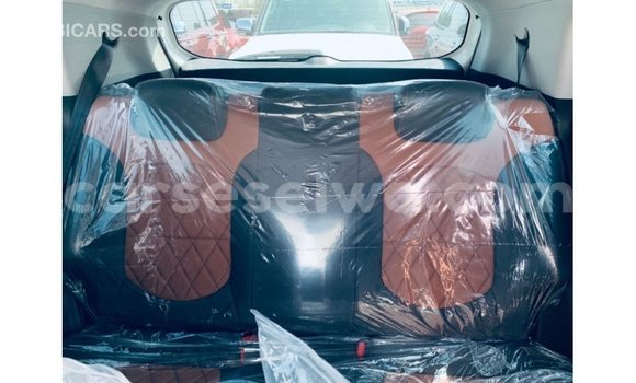 Acheter Import Voiture Hyundai Creta Blanc à Import - Dubai, East Mahé Acheter Import Voiture Hyundai Creta Blanc à Import - Dubai, East Mahé