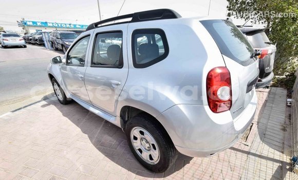 Acheter Import Voiture Renault Duster Autre à Import - Dubai, East Mahé Acheter Import Voiture Renault Duster Autre à Import - Dubai, East Mahé