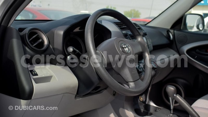 Big with watermark toyota ade east mah%c3%a9 import dubai 4938