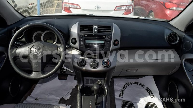 Big with watermark toyota ade east mah%c3%a9 import dubai 4938