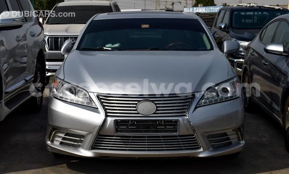 Acheter Import Voiture Lexus ES Autre à Import - Dubai, East Mahé Acheter Import Voiture Lexus ES Autre à Import - Dubai, East Mahé