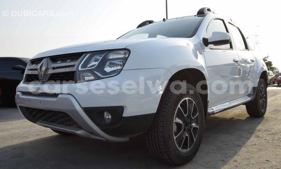 Acheter Import Voiture Renault Duster Blanc à Import - Dubai, East Mahé Acheter Import Voiture Renault Duster Blanc à Import - Dubai, East Mahé