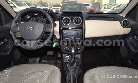 Acheter Import Voiture Renault Duster Blanc à Import - Dubai, East Mahé Acheter Import Voiture Renault Duster Blanc à Import - Dubai, East Mahé