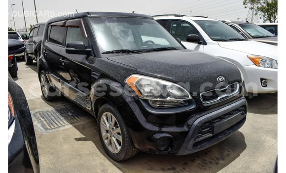 Acheter Import Voiture Kia Soul Noir à Import - Dubai, East Mahé Acheter Import Voiture Kia Soul Noir à Import - Dubai, East Mahé