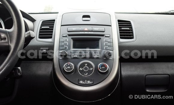 Acheter Import Voiture Kia Soul Noir à Import - Dubai, East Mahé Acheter Import Voiture Kia Soul Noir à Import - Dubai, East Mahé