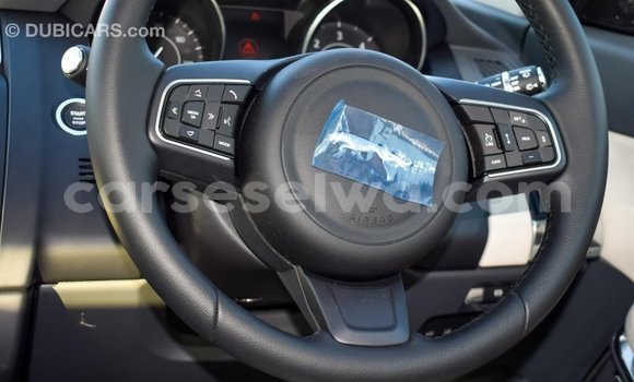 Acheter Import Voiture Jaguar E-Pace Blanc à Import - Dubai, East Mahé Acheter Import Voiture Jaguar E-Pace Blanc à Import - Dubai, East Mahé