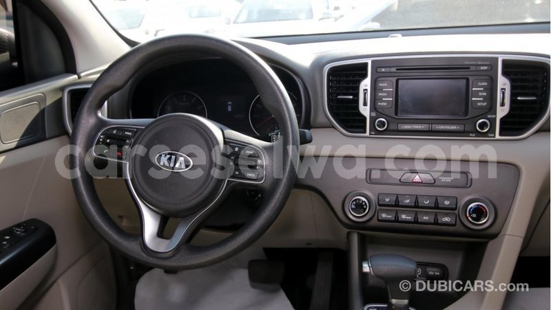 Big with watermark kia sportage east mah%c3%a9 import dubai 4952