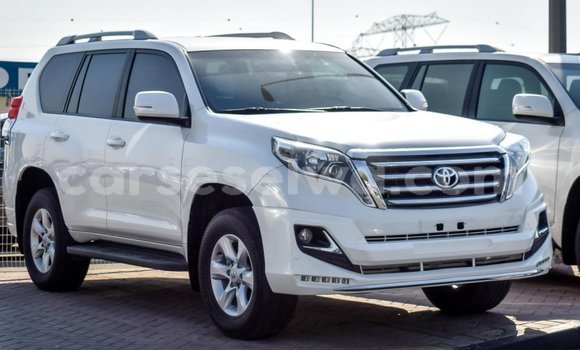 Acheter Import Voiture Toyota Prado Blanc à Import - Dubai, East Mahé Acheter Import Voiture Toyota Prado Blanc à Import - Dubai, East Mahé