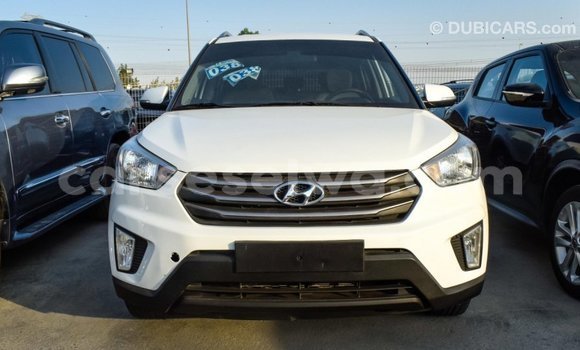 Acheter Import Voiture Hyundai Creta Blanc à Import - Dubai, East Mahé Acheter Import Voiture Hyundai Creta Blanc à Import - Dubai, East Mahé
