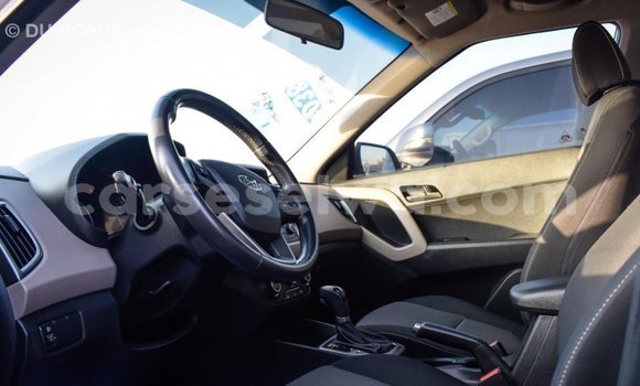 Acheter Import Voiture Hyundai Creta Blanc à Import - Dubai, East Mahé Acheter Import Voiture Hyundai Creta Blanc à Import - Dubai, East Mahé