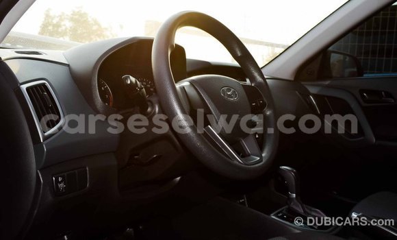 Acheter Import Voiture Hyundai Creta Blanc à Import - Dubai, East Mahé Acheter Import Voiture Hyundai Creta Blanc à Import - Dubai, East Mahé