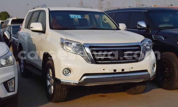Acheter Import Voiture Toyota Prado Blanc à Import - Dubai, East Mahé Acheter Import Voiture Toyota Prado Blanc à Import - Dubai, East Mahé