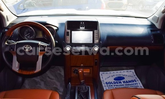 Acheter Import Voiture Toyota Prado Blanc à Import - Dubai, East Mahé Acheter Import Voiture Toyota Prado Blanc à Import - Dubai, East Mahé