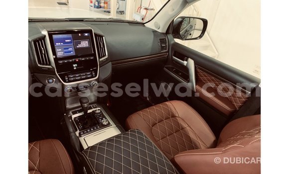 Buy Import Toyota Land Cruiser Black Car in Import - Dubai in East Mahé Buy Import Toyota Land Cruiser Black Car in Import - Dubai in East Mahé