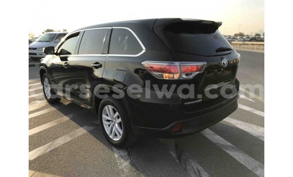 Acheter Import Voiture Toyota Highlander Noir à Import - Dubai, East Mahé Acheter Import Voiture Toyota Highlander Noir à Import - Dubai, East Mahé