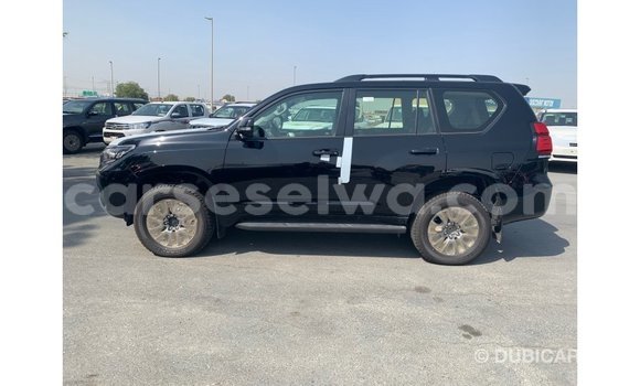 Acheter Import Voiture Toyota Prado Noir à Import - Dubai, East Mahé Acheter Import Voiture Toyota Prado Noir à Import - Dubai, East Mahé