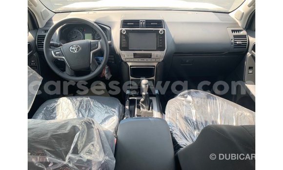 Acheter Import Voiture Toyota Prado Noir à Import - Dubai, East Mahé Acheter Import Voiture Toyota Prado Noir à Import - Dubai, East Mahé