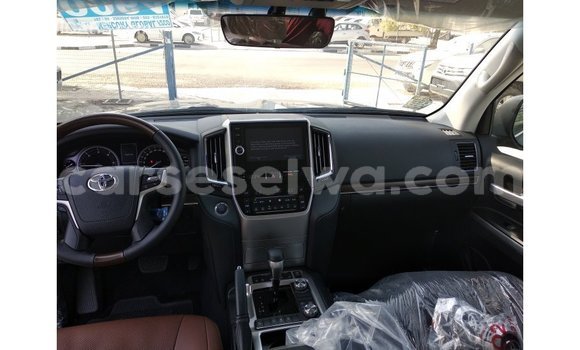 Buy Import Toyota Land Cruiser Black Car in Import - Dubai in East Mahé Buy Import Toyota Land Cruiser Black Car in Import - Dubai in East Mahé